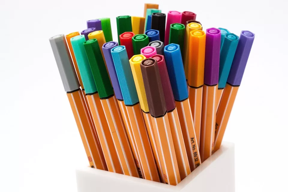 colored pencils 402546 960 720