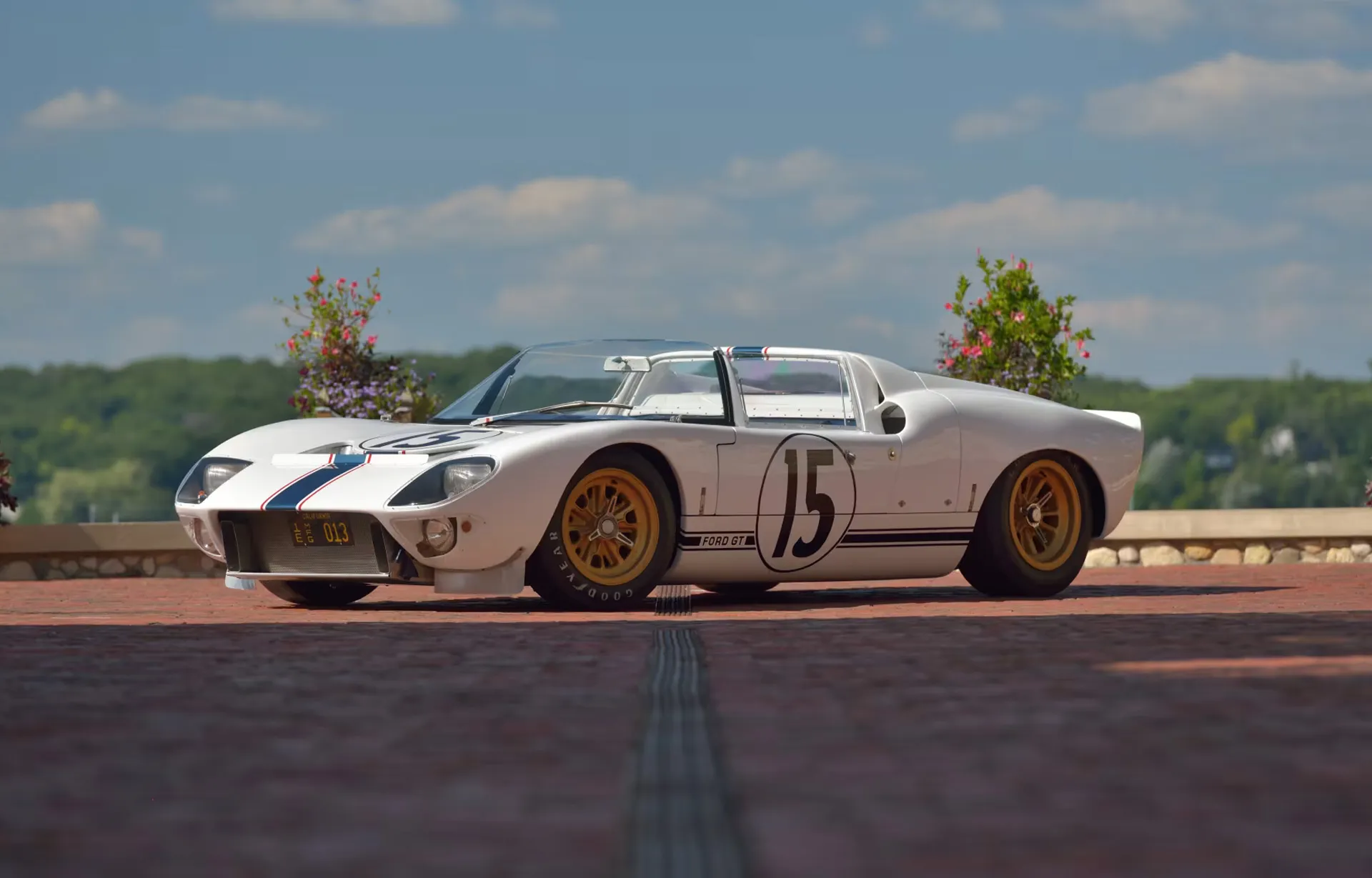 1965 Ford GT40 Roadster prototype that raced at Le Mans heads to auction