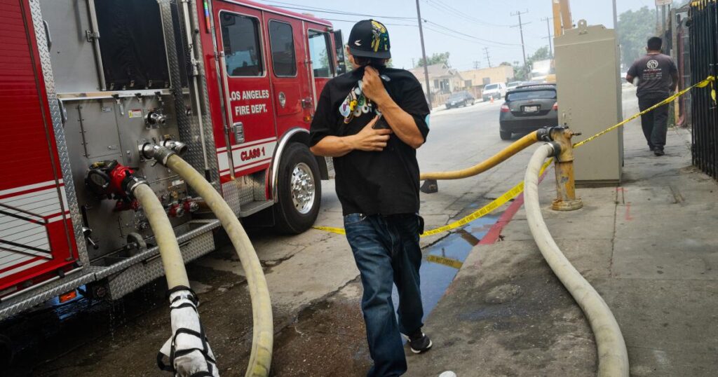 Boyle Heights Warehouse Fire Blankets Parts of L.A. with Smoky Air and Nasty Smells