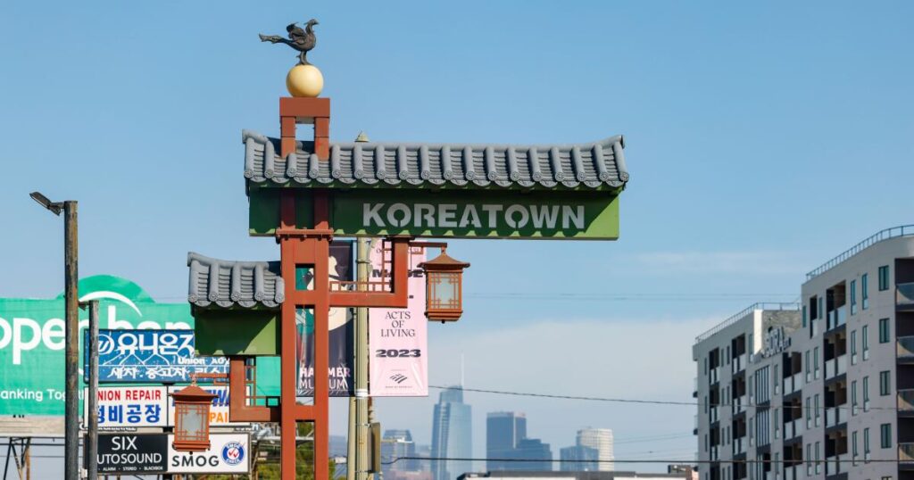 Hostage call leads to illegal gambling operation in Koreatown; 26 detained Hostage call leads to illegal gambling operation in Koreatown; 26 detained